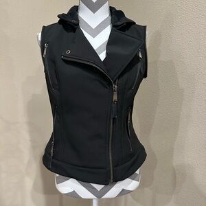 Women’s BCBG black vest with removable hood